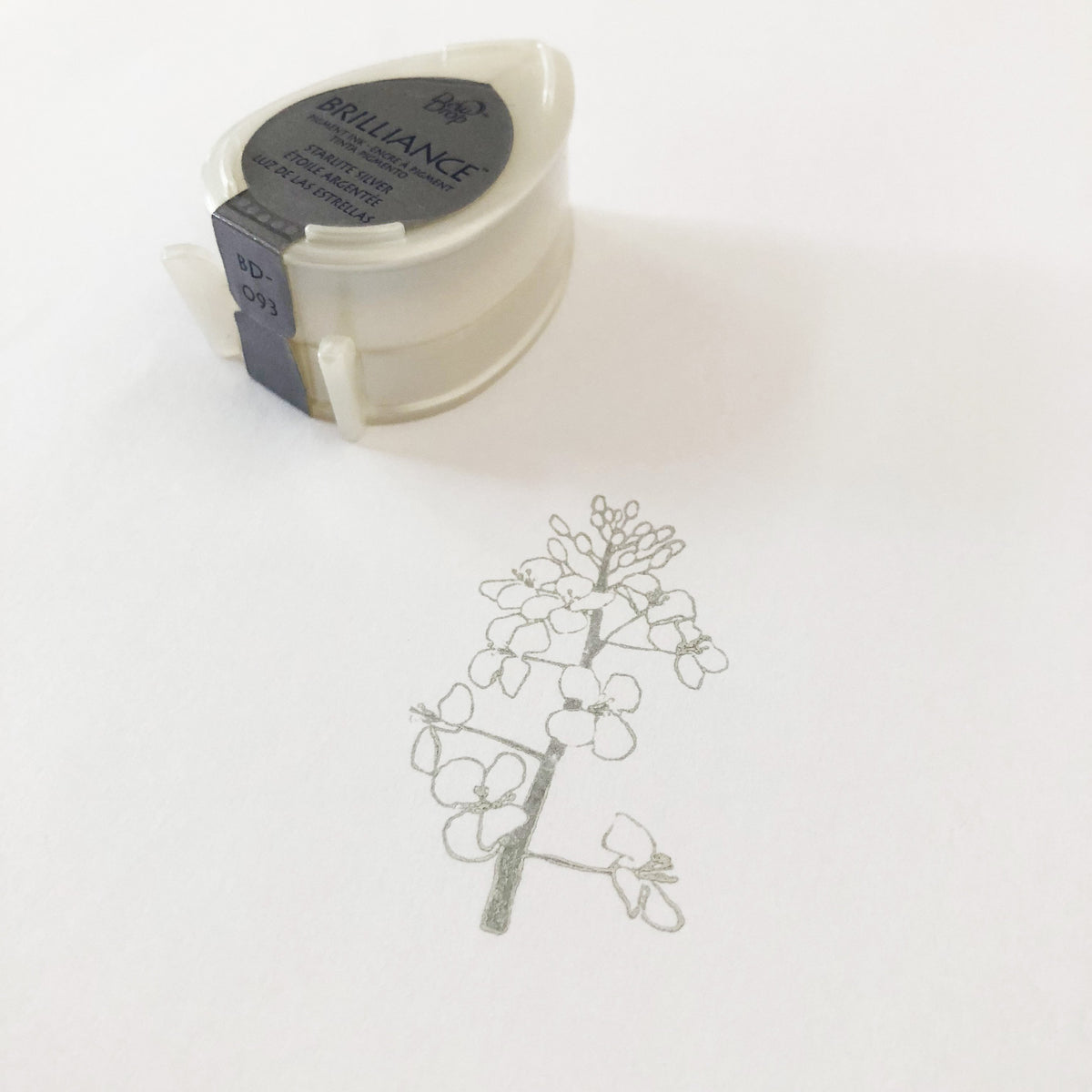 Tsukineko Brilliance Dew Drop Ink Pad - Starlite Silver-niconeco zakkaya